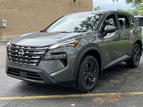 New 2026 Nissan Rogue SV w/ Cold Weather Package FWD image 35