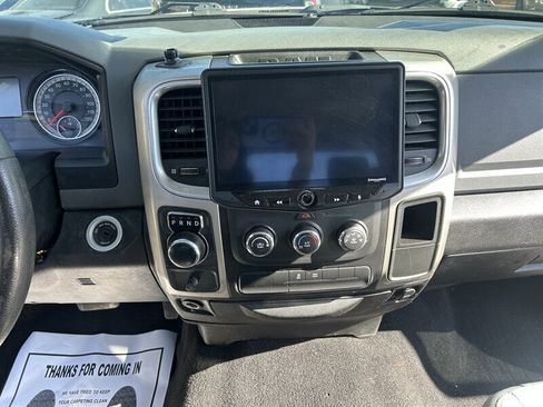 Used 2019 RAM 1500 Classic SLT image 25