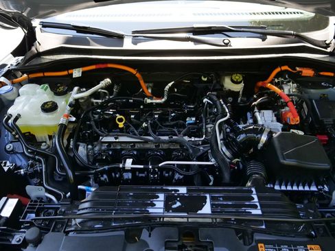 Used 2024 Ford Escape SE image 52