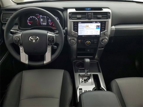 Used 2022 Toyota 4Runner SR5 Premium image 15