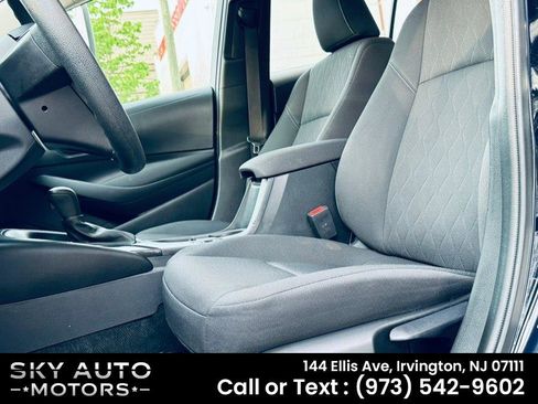 Used 2023 Toyota Corolla LE image 8