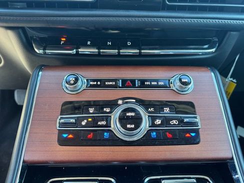 Used 2021 Lincoln Aviator Grand Touring w/ Equipment Group 302A image 21