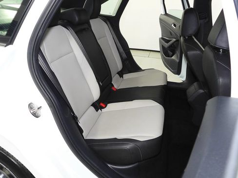 Used 2019 Volkswagen Jetta R-Line FWD image 20
