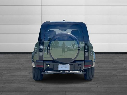 New 2026 Land Rover Defender 110 X-Dynamic SE AWD/4WD image 4