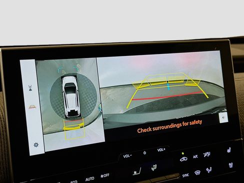 Used 2023 Toyota bZ4X XLE w/ Weather Package image 23