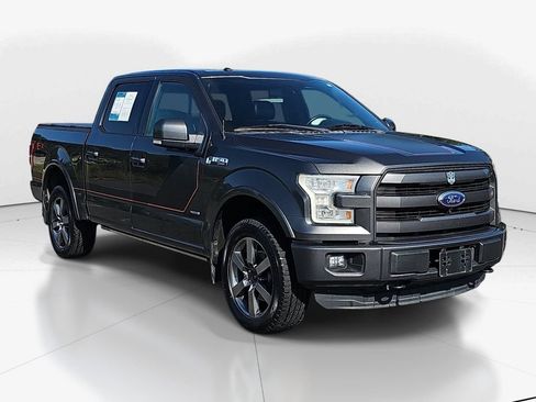 Used 2016 Ford F150 Lariat w/ Equipment Group 502A Luxury AWD/4WD image 3