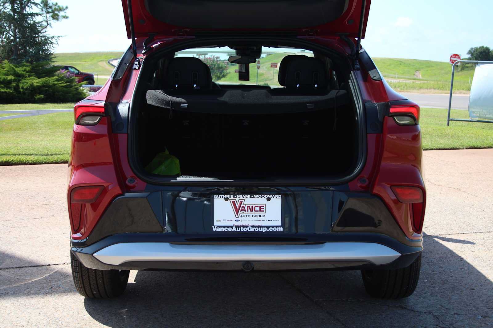 New 2026 Buick Envista Sport Touring w/ Convenience I Package FWD image 9