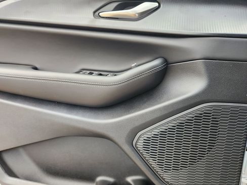 New 2025 Jeep Grand Cherokee Laredo X image 18