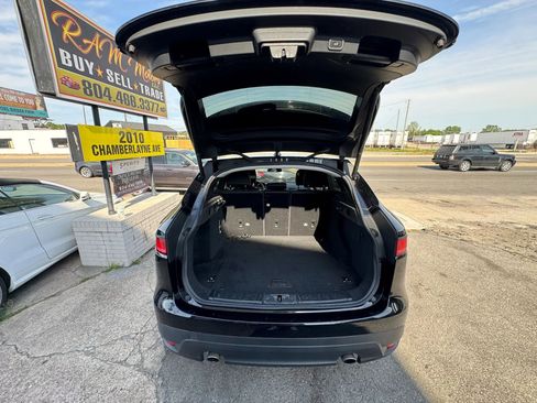 Used 2018 Jaguar F-PACE AWD/4WD image 15