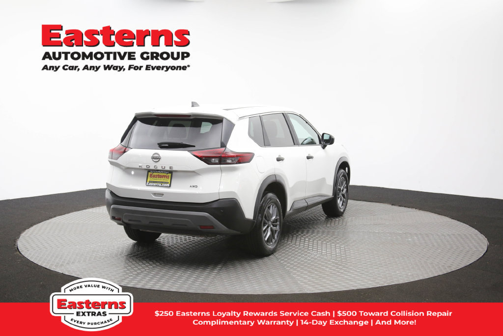 Used 2023 Nissan Rogue S AWD/4WD image 42