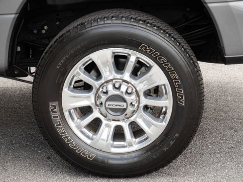 Used 2022 Ford F250 Limited AWD/4WD image 40
