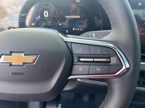 New 2026 Chevrolet Equinox LT w/ Convenience Package II image 31