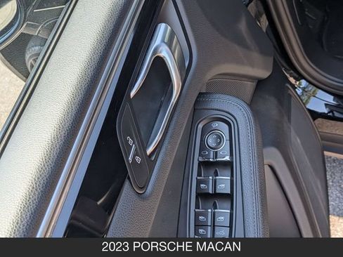 Used 2023 Porsche Macan AWD/4WD image 12