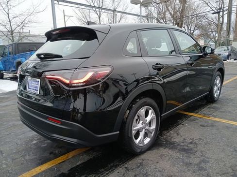Used 2023 Honda HR-V LX image 4