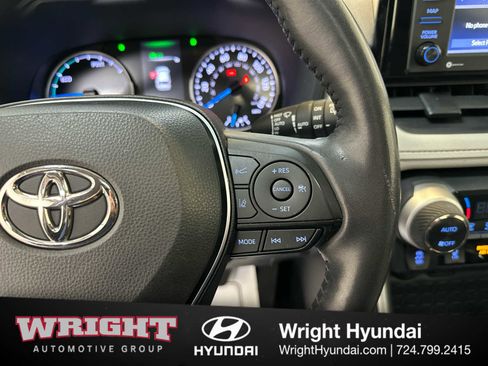 Used 2021 Toyota RAV4 XLE image 21