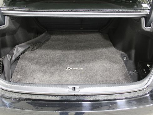 Used 2018 Lexus RC 300 AWD image 21