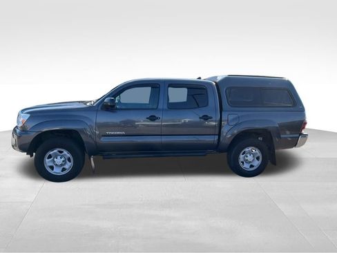 Used 2014 Toyota Tacoma PreRunner image 22