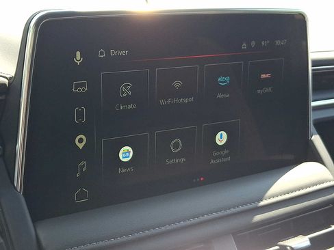 Used 2023 GMC Yukon SLE w/ Gmc Pro Safety Plus Package AWD/4WD image 28