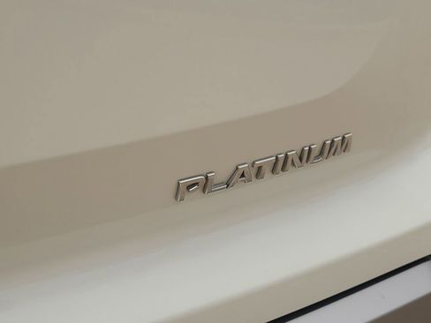 Certified 2024 Nissan Pathfinder Platinum image 7