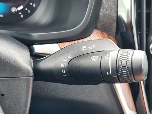 Certified 2024 Volvo S60 B5 Plus AWD/4WD image 35