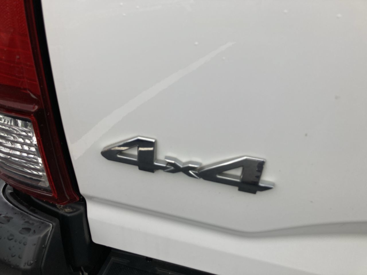 Used 2020 Toyota Tacoma SR AWD/4WD image 9