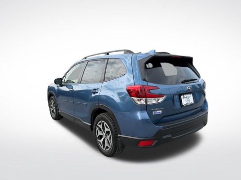 Used 2021 Subaru Forester Premium AWD/4WD image 11