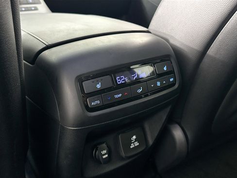 Used 2022 Hyundai Palisade SEL w/ 8P Bench Seat Package image 26