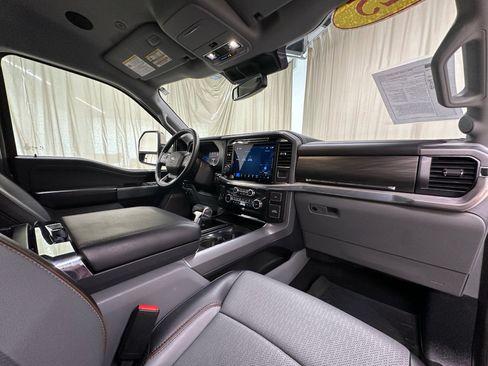 Used 2025 Ford F150 Lariat w/ Equipment Group 502A High AWD/4WD image 18