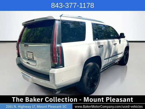 Used 2020 Cadillac Escalade Premium Luxury AWD/4WD image 5