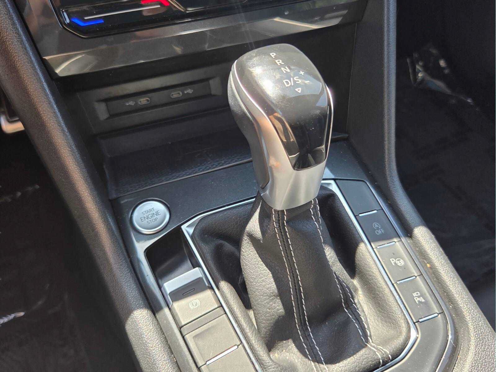 Used 2022 Volkswagen Tiguan SEL R-Line AWD/4WD image 27