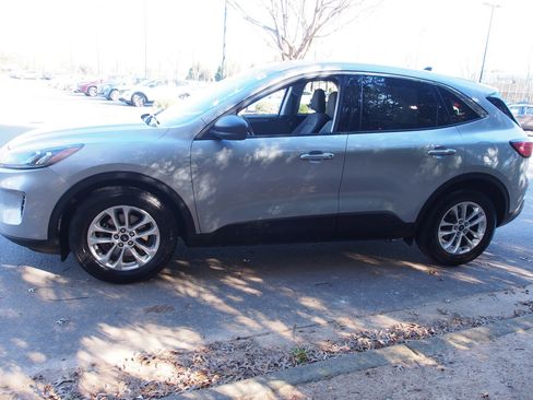 Used 2022 Ford Escape SE w/ Convenience Package image 4