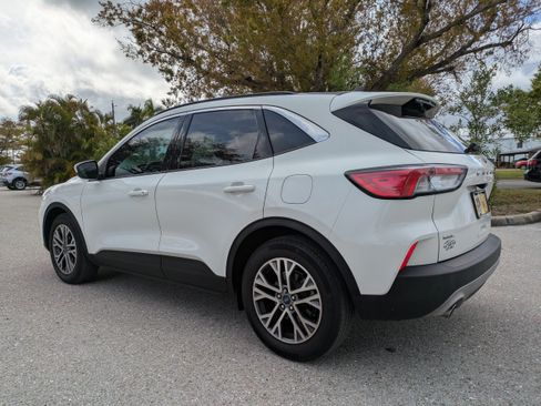 Used 2022 Ford Escape SEL FWD image 6