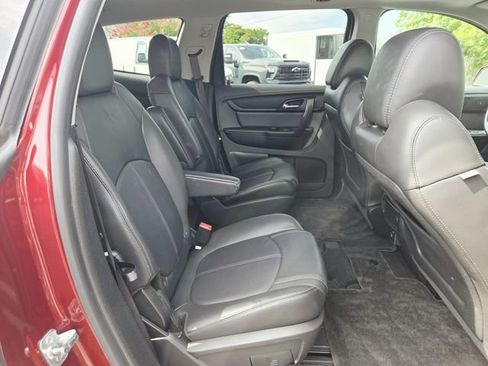 Used 2017 Chevrolet Traverse LT FWD image 14