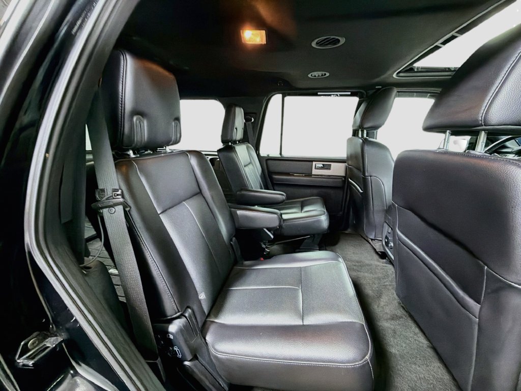 Used 2016 Ford Expedition Limited AWD/4WD image 30