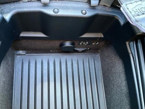 Used 2015 BMW 650i Convertible w/ Executive Package image 29