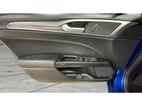 Used 2017 Ford Fusion S w/ Equipment Group 101A FWD image 10