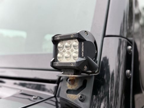 Used 2013 Jeep Wrangler Unlimited Sport AWD/4WD image 18