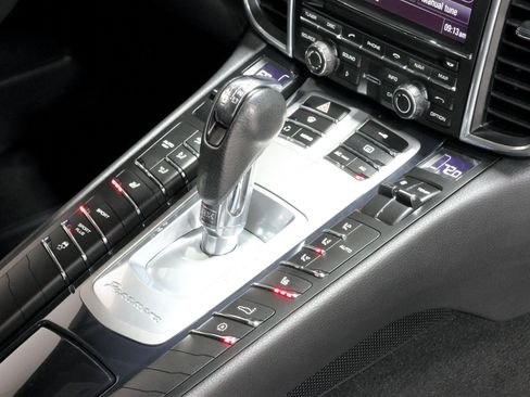 Used 2011 Porsche Panamera image 54