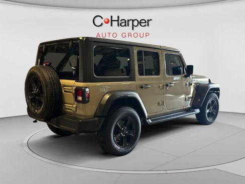 Used 2022 Jeep Wrangler Unlimited Sport AWD/4WD image 3