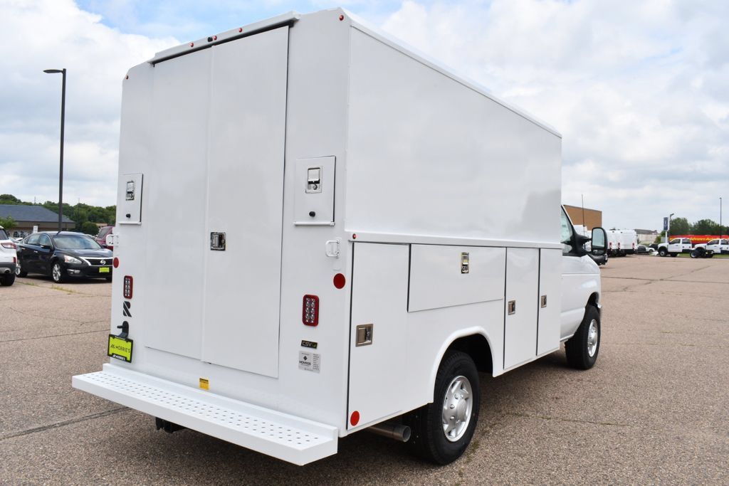 New 2026 Ford E-350 and Econoline 350 Super Duty w/ Power Equipment Group RWD image 12