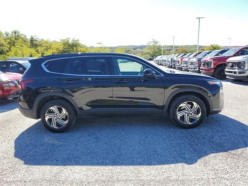 Used 2021 Hyundai Santa Fe SE image 3