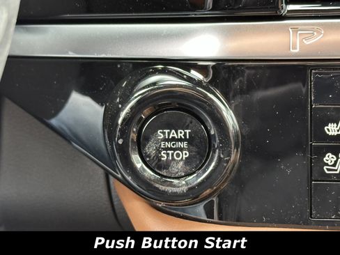 New 2026 Nissan Pathfinder Platinum AWD/4WD image 10
