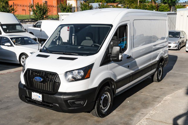 Used 2023 Ford Transit 150 Medium Roof RWD image 4