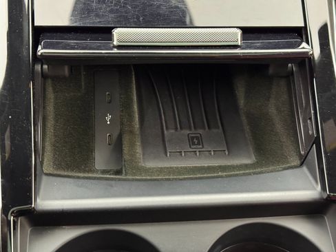 Used 2024 Porsche Panamera image 34