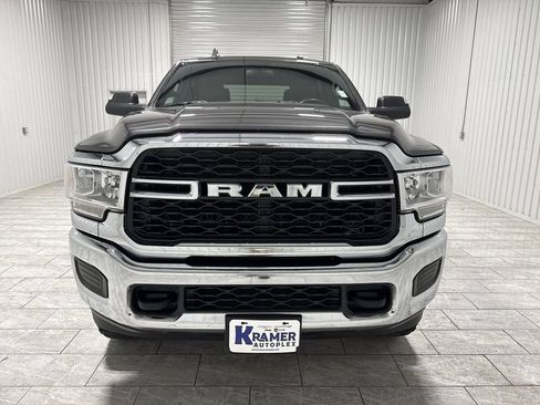 Used 2022 RAM 2500 Tradesman w/ Chrome Appearance Group AWD/4WD image 32