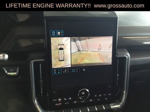 Used 2025 GMC Yukon XL Elevation w/ Elevation Premium Package image 16