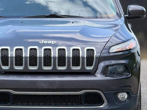 Used 2016 Jeep Cherokee Limited AWD/4WD image 12