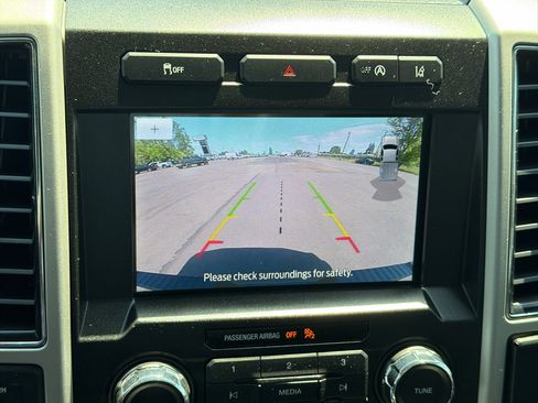 Used 2020 Ford F150 Lariat AWD/4WD image 9