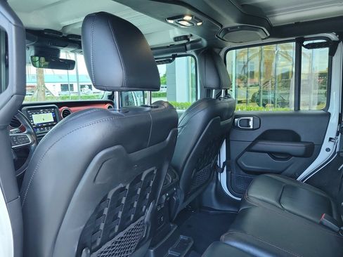 Used 2021 Jeep Wrangler Unlimited Rubicon AWD/4WD image 16