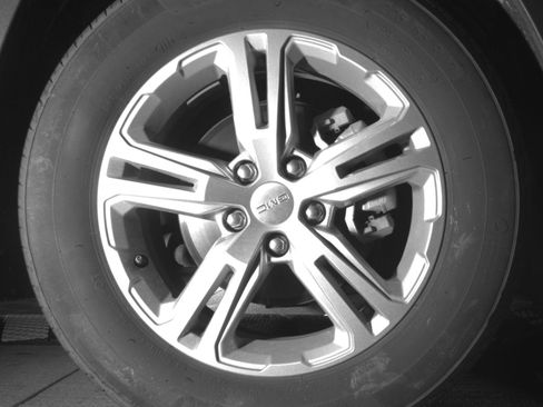 Used 2024 GMC Terrain SLE image 18